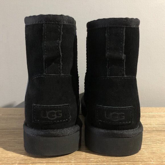 UGG Classic Boots Womens Size 6 Black Suede Mini Side Logo - Picture 6 of 9